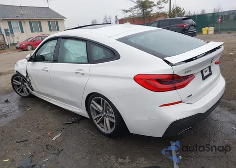 2018 BMW 640I Gran Turismo xDrive z USA, uszkodzony, nr VIN WBAJV6C5XJBK07580